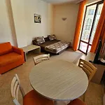 Lilou - 3 Pools, Spa, Gym, Playgrounds Apartamento Sunny Beach