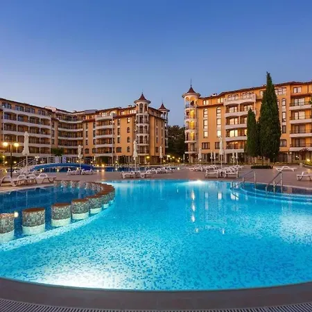 Lilou - 3 Pools, Spa, Gym, Playgrounds Apartment Sunny Beach