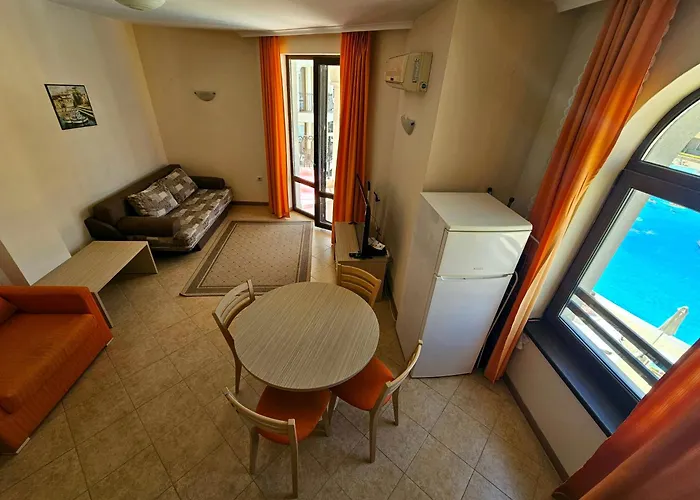 Lilou - 3 Pools, Spa, Gym, Playgrounds * Sunny Beach