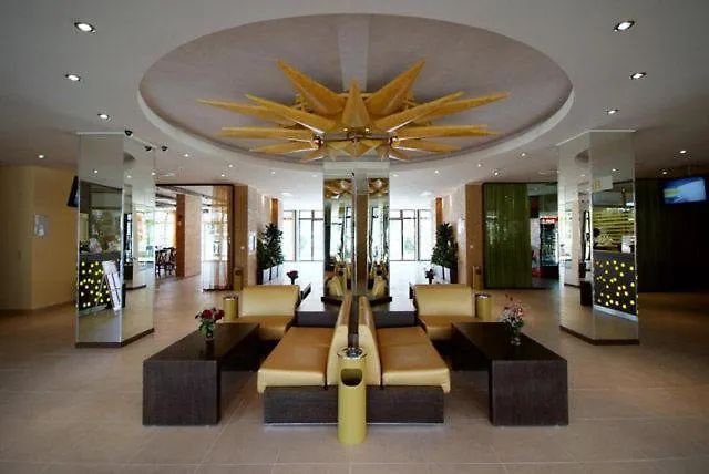 Lilou - 3 Pools, Spa, Gym, Playgrounds Appartement *