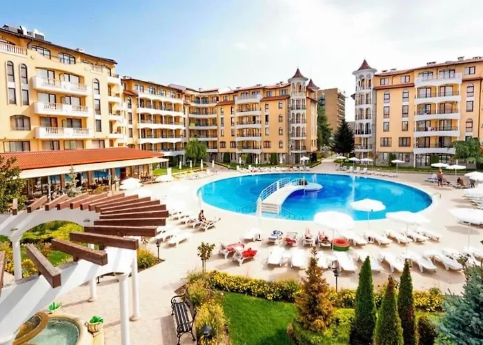Lilou - 3 Pools, Spa, Gym, Playgrounds Apartment *