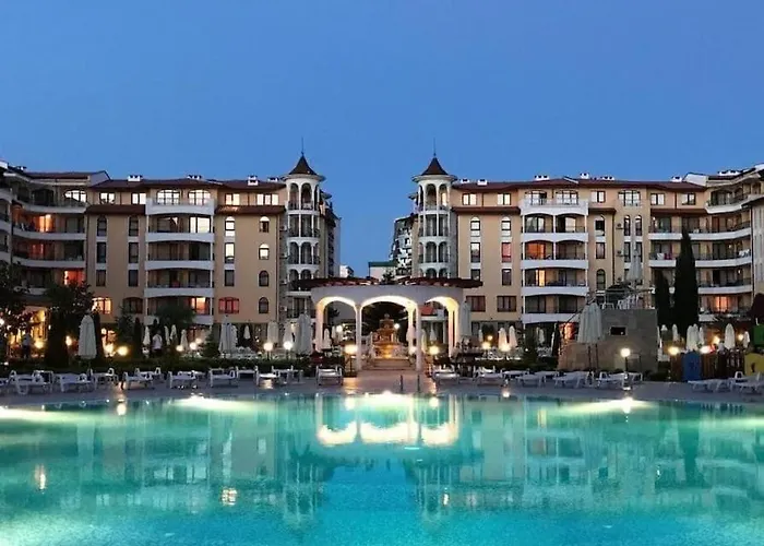 Lilou - 3 Pools, Spa, Gym, Playgrounds * Sunny Beach